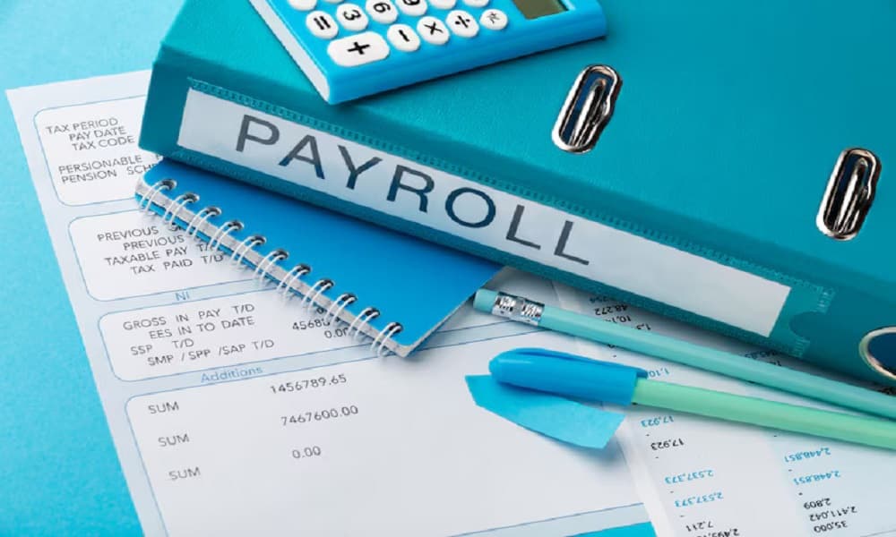 Why Outsourcing Payroll Services Saves Time and Reduces Risk